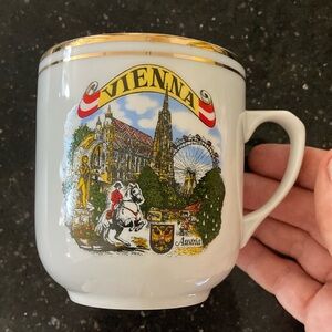 Vienna Souvenir Mug with Gold Trim